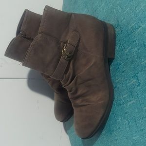 Baretraps Ysidora Ankle Boots